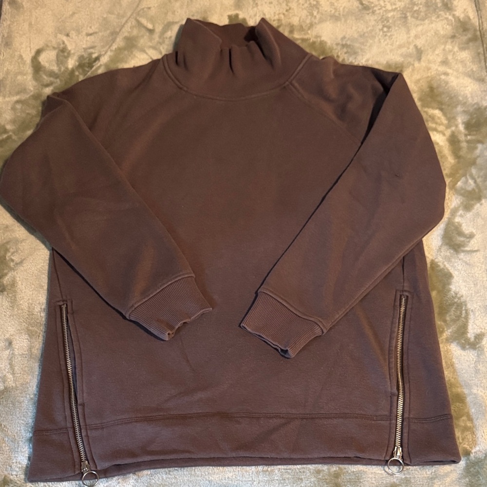 Women’s Athleta Turtleneck Sweatshirt with Zipper Accents